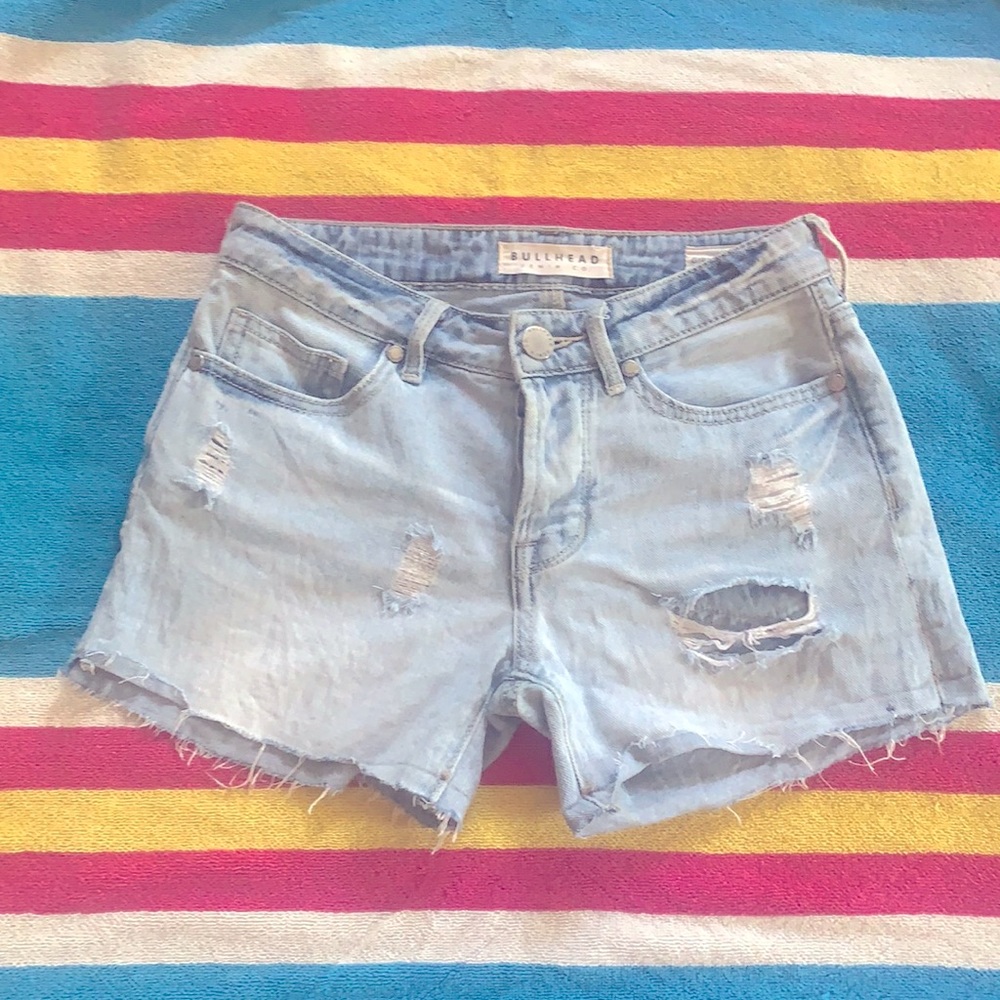 Bullhead Denim Co. “Girlfriend” Jean Shorts size23